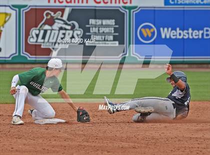 Thumbnail 3 in Guilford vs Wethersfield (CIAC Class L Semifinal) photogallery.