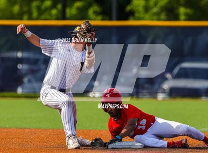 Thumbnail 2 in Catholic Memorial @ Xaverian Brothers (MIAA Division 1 Round of 32) photogallery.