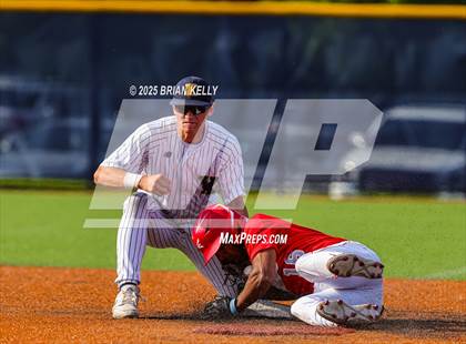 Thumbnail 3 in Catholic Memorial @ Xaverian Brothers (MIAA Division 1 Round of 32) photogallery.