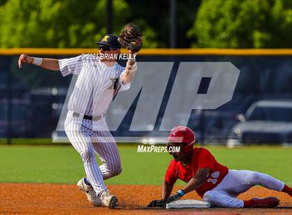 Thumbnail 3 in Catholic Memorial @ Xaverian Brothers (MIAA Division 1 Round of 32) photogallery.