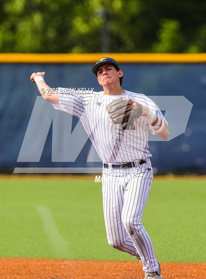 Thumbnail 2 in Catholic Memorial @ Xaverian Brothers (MIAA Division 1 Round of 32) photogallery.