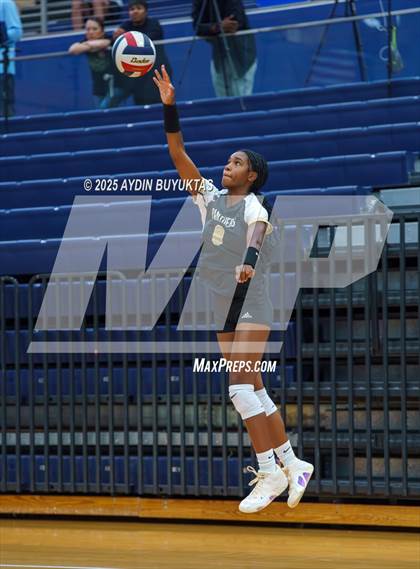 Thumbnail 1 in Plano vs. Plano East photogallery.