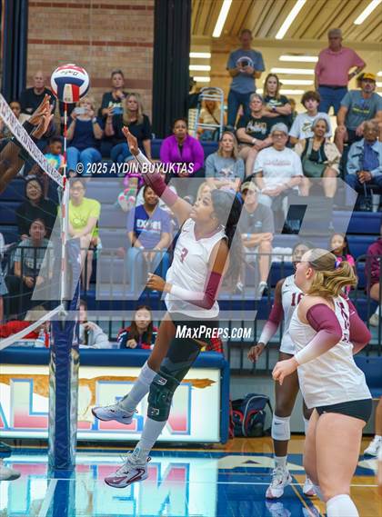 Thumbnail 3 in Plano vs. Plano East photogallery.
