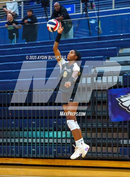 Thumbnail 3 in Plano vs. Plano East photogallery.