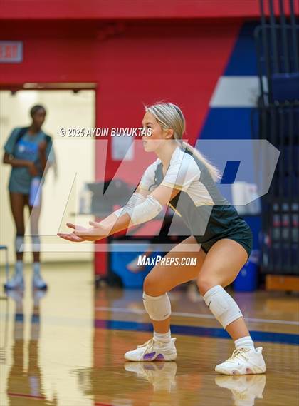 Thumbnail 2 in Plano vs. Plano East photogallery.