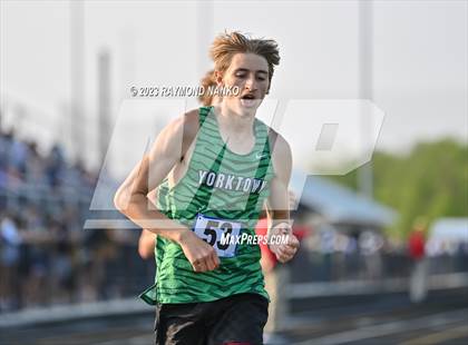Thumbnail 2 in IHSAA Sectional 17 (1600 Meter) photogallery.