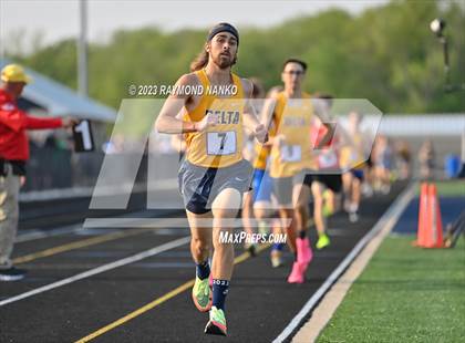 Thumbnail 3 in IHSAA Sectional 17 (1600 Meter) photogallery.