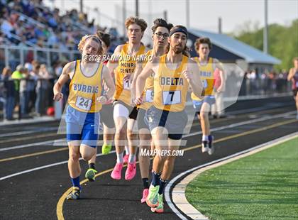 Thumbnail 2 in IHSAA Sectional 17 (1600 Meter) photogallery.