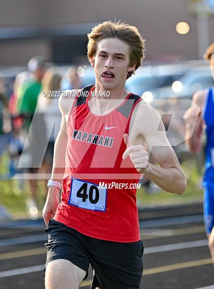 Thumbnail 1 in IHSAA Sectional 17 (1600 Meter) photogallery.