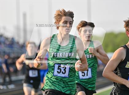 Thumbnail 3 in IHSAA Sectional 17 (1600 Meter) photogallery.