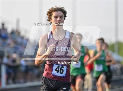 Thumbnail 1 in IHSAA Sectional 17 (1600 Meter) photogallery.