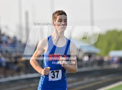Thumbnail 2 in IHSAA Sectional 17 (1600 Meter) photogallery.