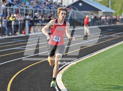 Thumbnail 3 in IHSAA Sectional 17 (1600 Meter) photogallery.