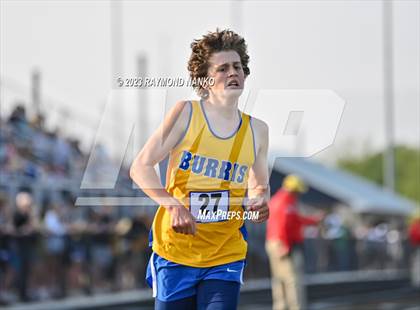 Thumbnail 3 in IHSAA Sectional 17 (1600 Meter) photogallery.
