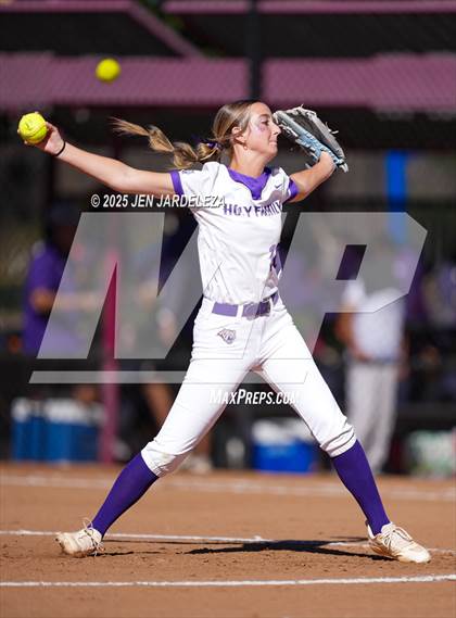 Thumbnail 1 in Windsor vs. Holy Family (CHSAA 4A Championship) photogallery.