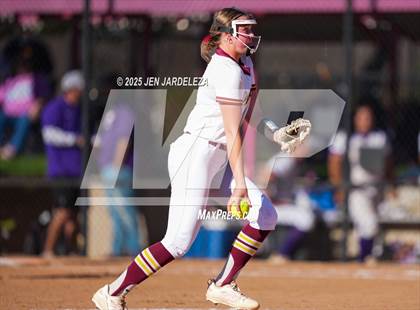 Thumbnail 1 in Windsor vs. Holy Family (CHSAA 4A Championship) photogallery.