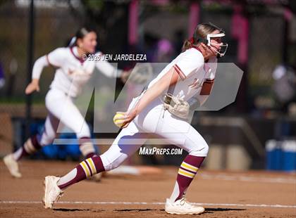 Thumbnail 3 in Windsor vs. Holy Family (CHSAA 4A Championship) photogallery.