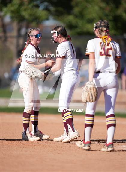 Thumbnail 2 in Windsor vs. Holy Family (CHSAA 4A Championship) photogallery.