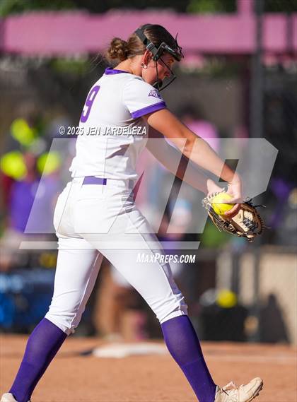 Thumbnail 3 in Windsor vs. Holy Family (CHSAA 4A Championship) photogallery.