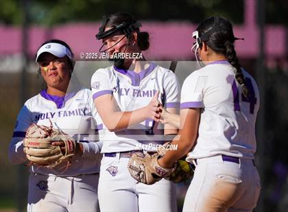 Thumbnail 1 in Windsor vs. Holy Family (CHSAA 4A Championship) photogallery.