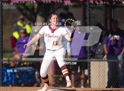 Thumbnail 3 in Windsor vs. Holy Family (CHSAA 4A Championship) photogallery.