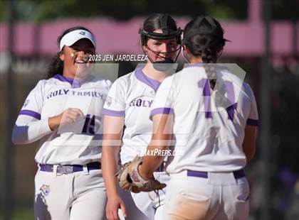 Thumbnail 2 in Windsor vs. Holy Family (CHSAA 4A Championship) photogallery.