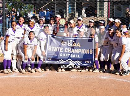 Thumbnail 3 in Windsor vs. Holy Family (CHSAA 4A Championship) photogallery.