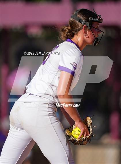 Thumbnail 1 in Windsor vs. Holy Family (CHSAA 4A Championship) photogallery.