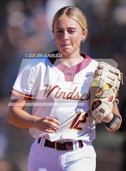 Thumbnail 1 in Windsor vs. Holy Family (CHSAA 4A Championship) photogallery.