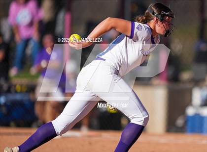 Thumbnail 2 in Windsor vs. Holy Family (CHSAA 4A Championship) photogallery.