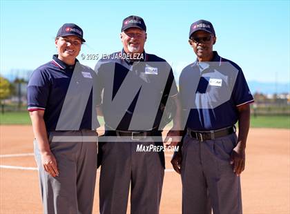 Thumbnail 2 in Windsor vs. Holy Family (CHSAA 4A Championship) photogallery.