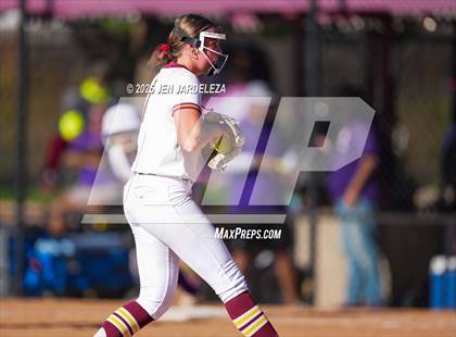 Thumbnail 2 in Windsor vs. Holy Family (CHSAA 4A Championship) photogallery.