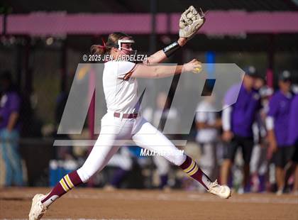 Thumbnail 2 in Windsor vs. Holy Family (CHSAA 4A Championship) photogallery.