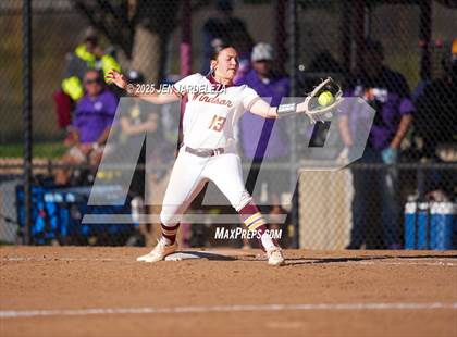 Thumbnail 3 in Windsor vs. Holy Family (CHSAA 4A Championship) photogallery.