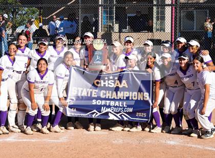 Thumbnail 2 in Windsor vs. Holy Family (CHSAA 4A Championship) photogallery.