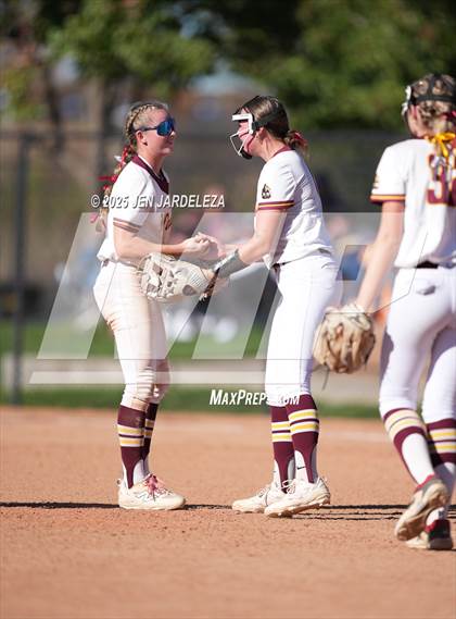 Thumbnail 3 in Windsor vs. Holy Family (CHSAA 4A Championship) photogallery.