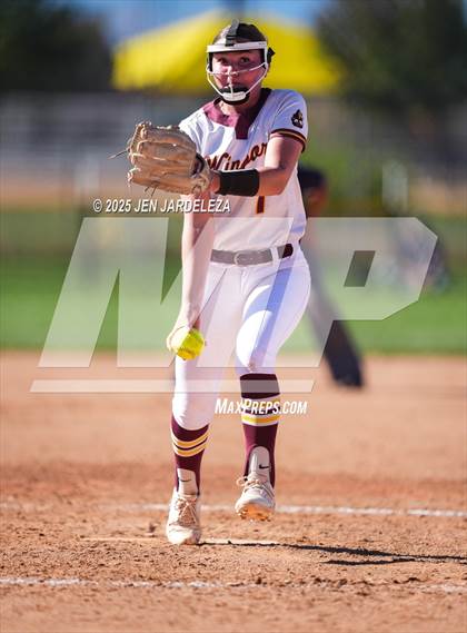 Thumbnail 2 in Windsor vs. Holy Family (CHSAA 4A Championship) photogallery.