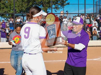 Thumbnail 1 in Windsor vs. Holy Family (CHSAA 4A Championship) photogallery.