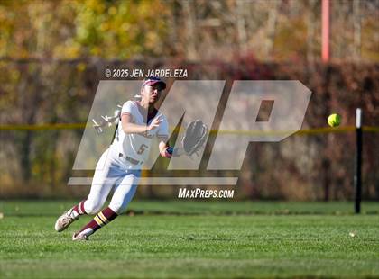 Thumbnail 2 in Windsor vs. Holy Family (CHSAA 4A Championship) photogallery.