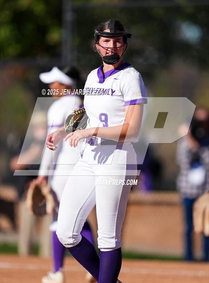 Thumbnail 1 in Windsor vs. Holy Family (CHSAA 4A Championship) photogallery.