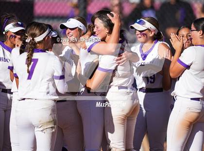 Thumbnail 2 in Windsor vs. Holy Family (CHSAA 4A Championship) photogallery.