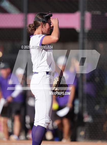 Thumbnail 1 in Windsor vs. Holy Family (CHSAA 4A Championship) photogallery.