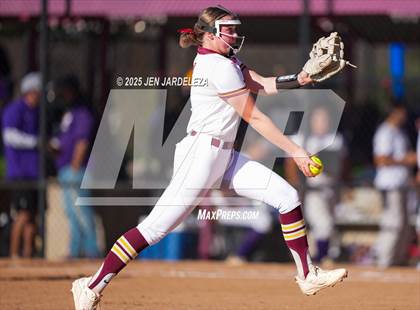 Thumbnail 3 in Windsor vs. Holy Family (CHSAA 4A Championship) photogallery.