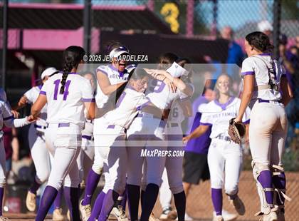 Thumbnail 3 in Windsor vs. Holy Family (CHSAA 4A Championship) photogallery.