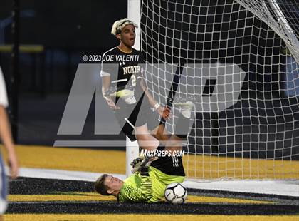 Thumbnail 1 in North Tonawanda vs Williamsville North Semi-Final Sectionals photogallery.
