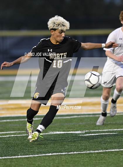 Thumbnail 3 in North Tonawanda vs Williamsville North Semi-Final Sectionals photogallery.