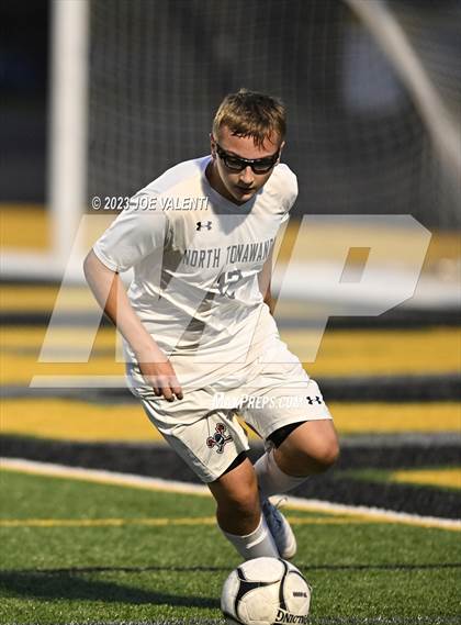 Thumbnail 1 in North Tonawanda vs Williamsville North Semi-Final Sectionals photogallery.