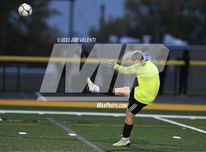 Thumbnail 1 in North Tonawanda vs Williamsville North Semi-Final Sectionals photogallery.