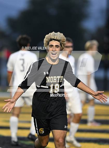 Thumbnail 1 in North Tonawanda vs Williamsville North Semi-Final Sectionals photogallery.