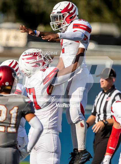 Thumbnail 2 in JSerra Catholic vs. Milton (Trinity League vs. USA Showcase) photogallery.
